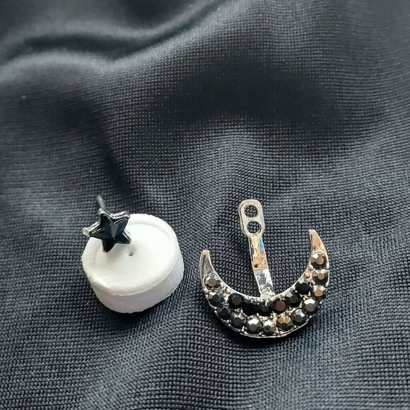 SILVER BLACK DIAMOND STAR STUD AND CRESCENT MOON STUD EARRING JACKET - Picture 7 of 8